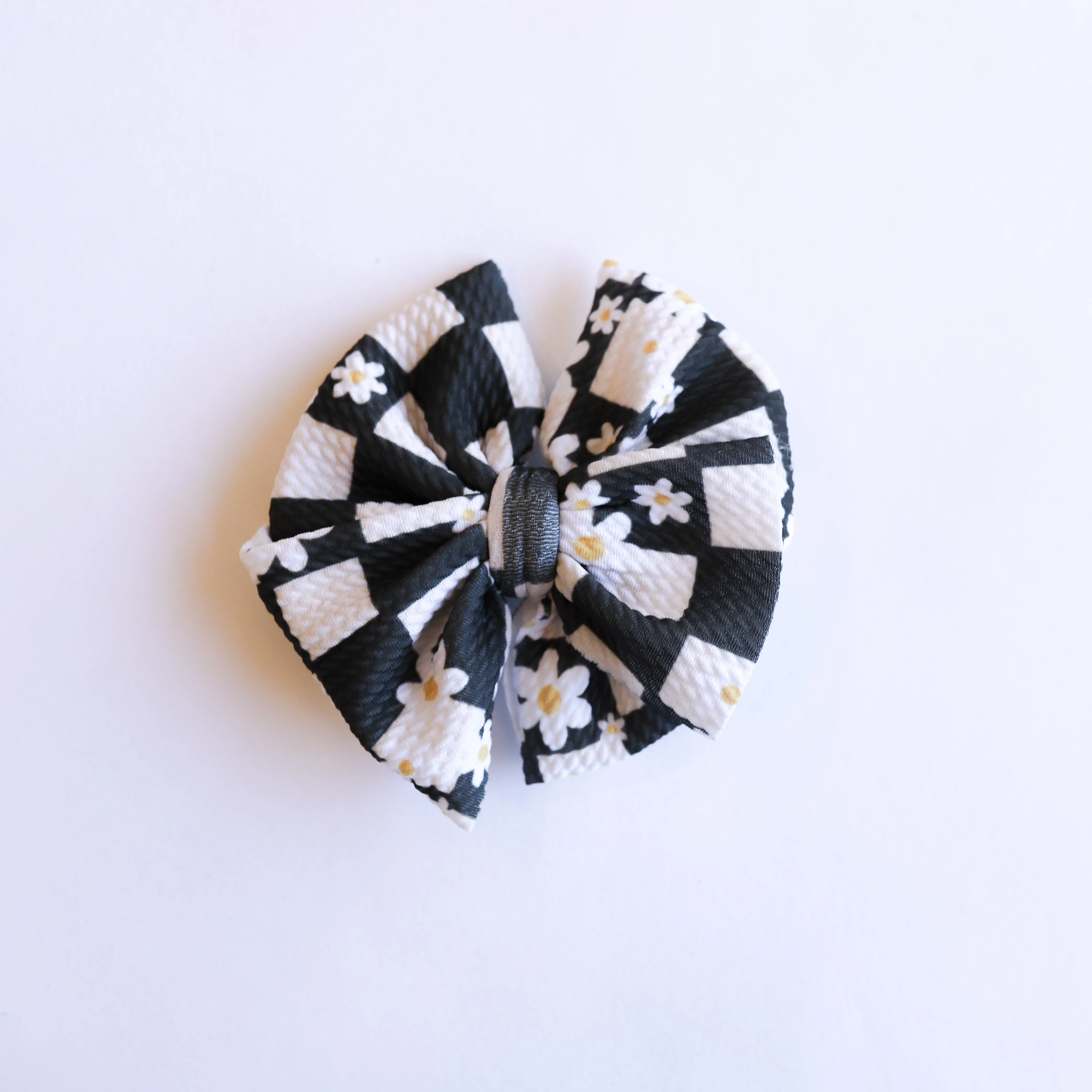 Cool Daisies Checkers Bow