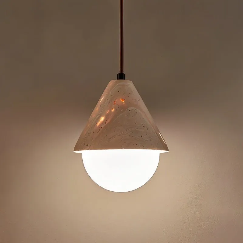 Nakwo Pendant Light