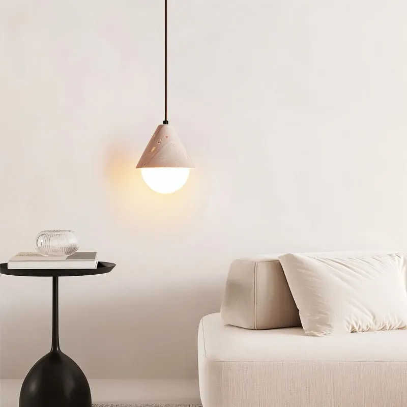 Nakwo Pendant Light