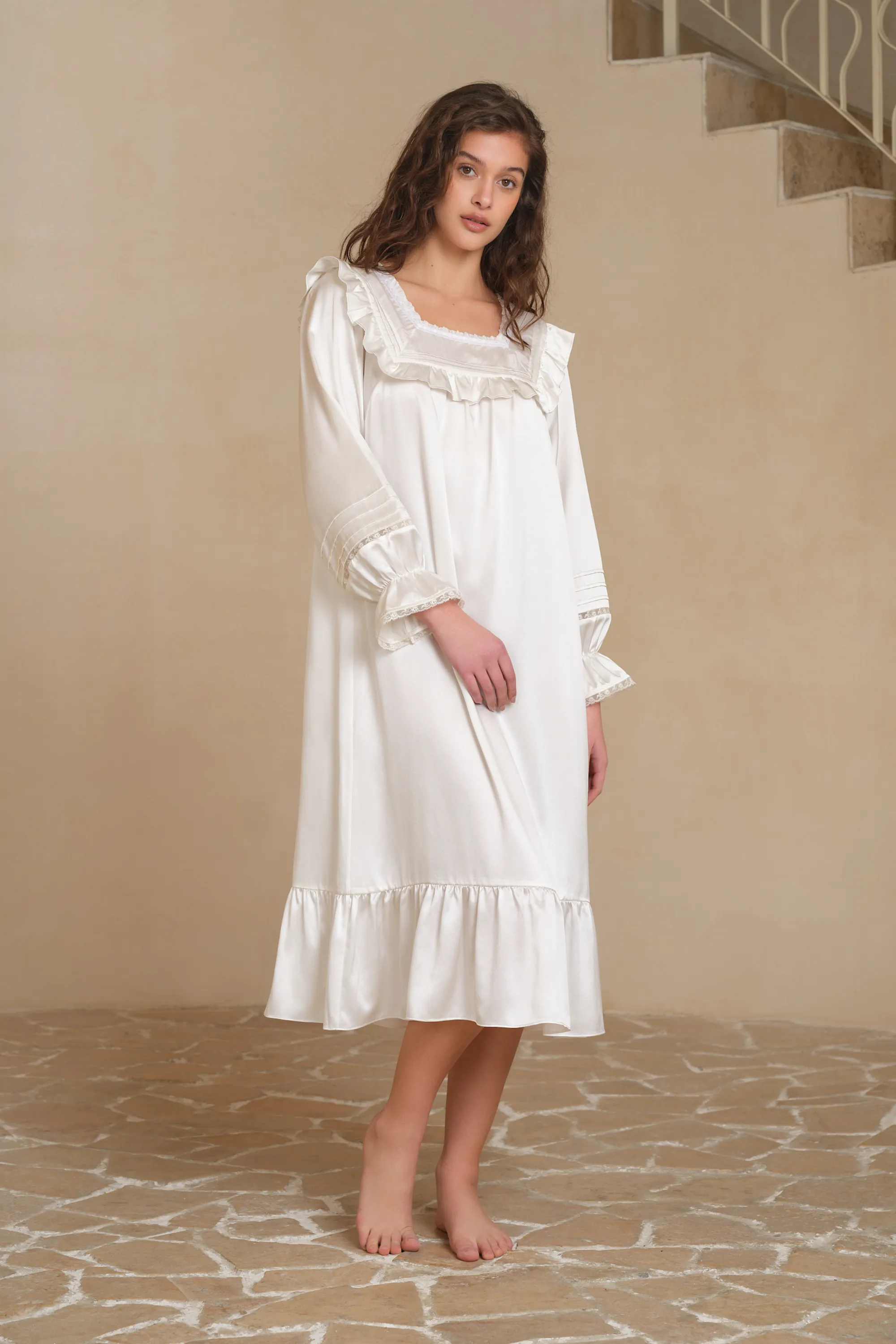 The Purity Series Lace Ruffle Hem Nightgown