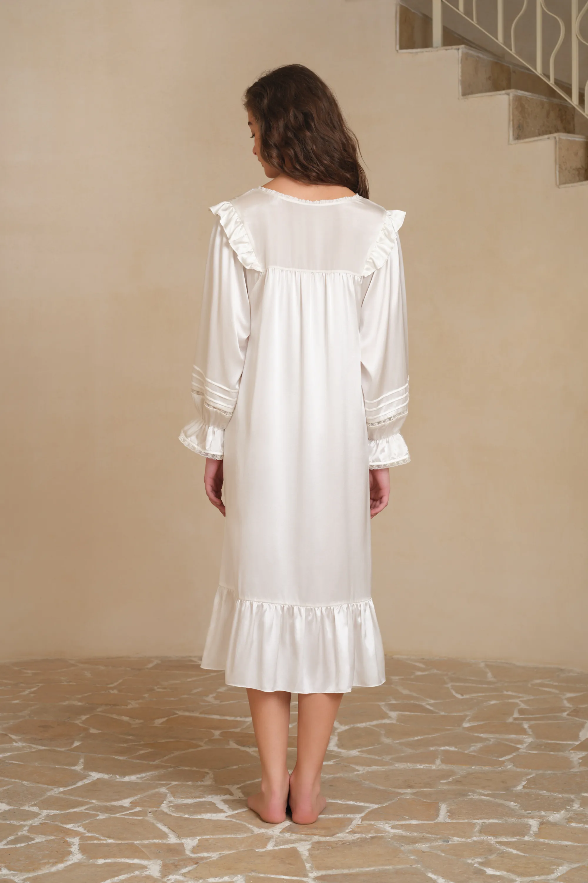 The Purity Series Lace Ruffle Hem Nightgown